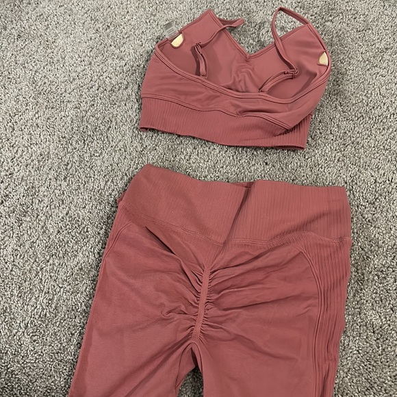 Workout set - Picture 3 of 3